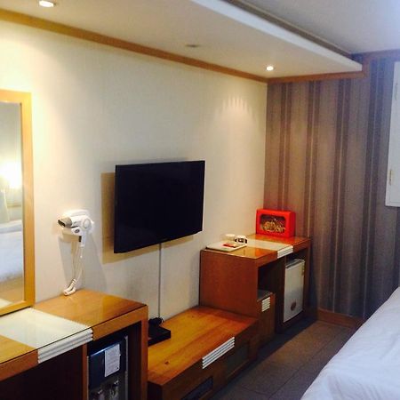 Bali Tourist Hotel Сеул Экстерьер фото