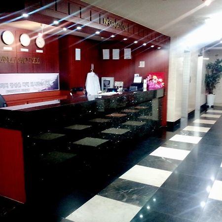 Bali Tourist Hotel Сеул Экстерьер фото