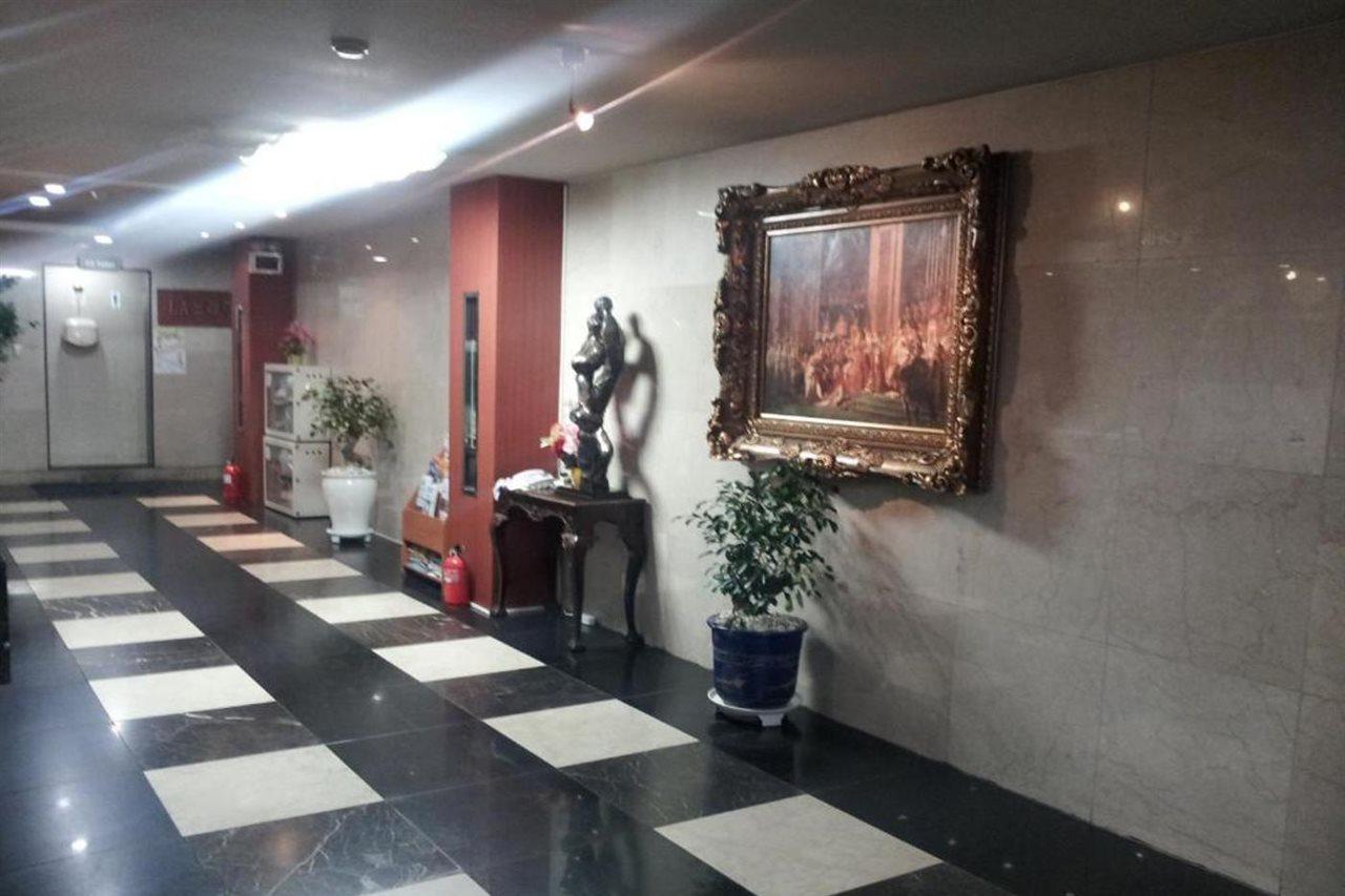 Bali Tourist Hotel Сеул Экстерьер фото